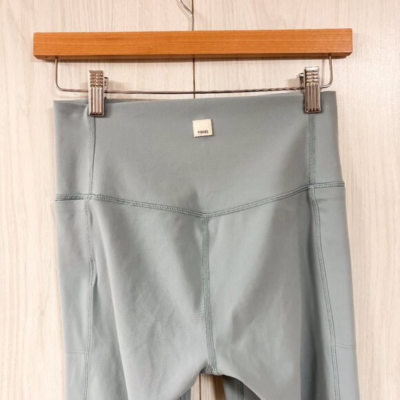 Vuori Studio Pocket Leggings in Light Blue - Picture 4 of 8
